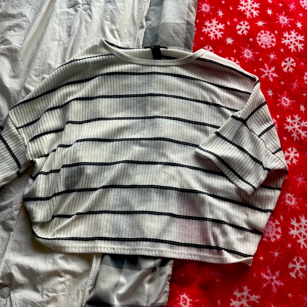 Forever 21 Cropped Striped T-Shirt